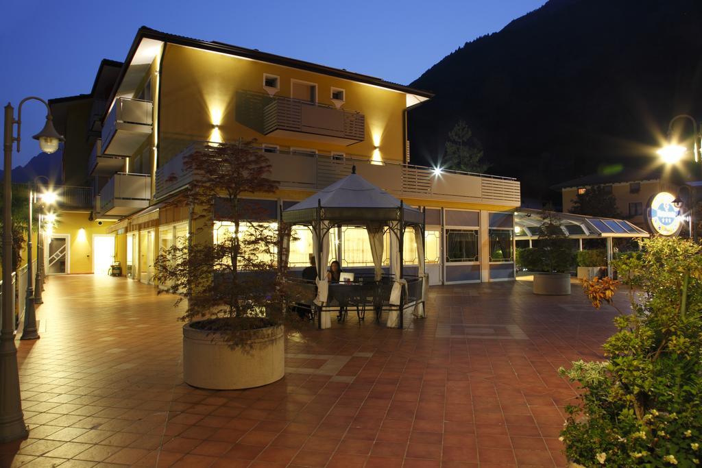 Hotel Castel Lodron Storo Exterior photo