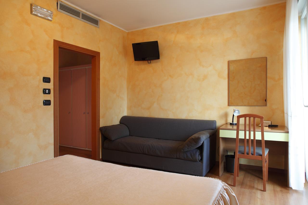 Hotel Castel Lodron Storo Exterior photo